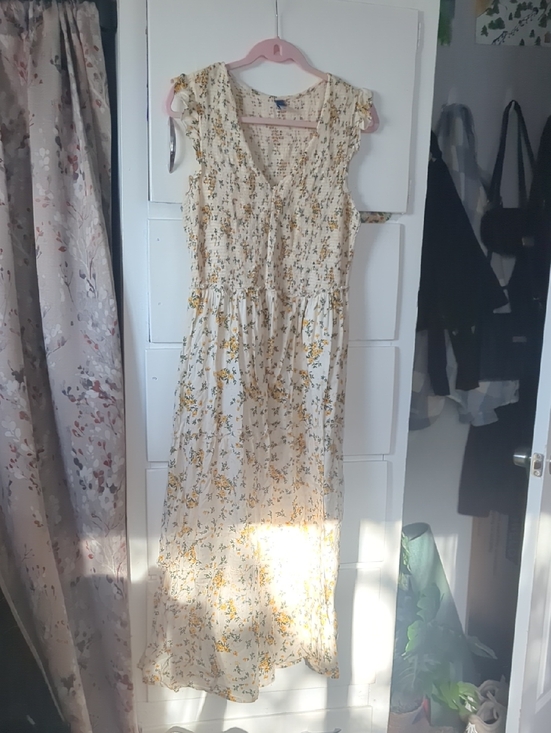 Old Navy Dresses & Skirts - Old Navy Cream Maxi Dress with Yellow Floral Print